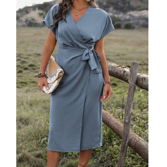 Plus Dusty Blue Surplice Side Tie Wrap Minimalist Dress - Picture 4 of 4